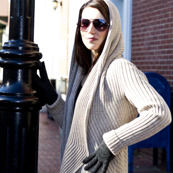 Alpaca International black alpaca knit sweater/coat